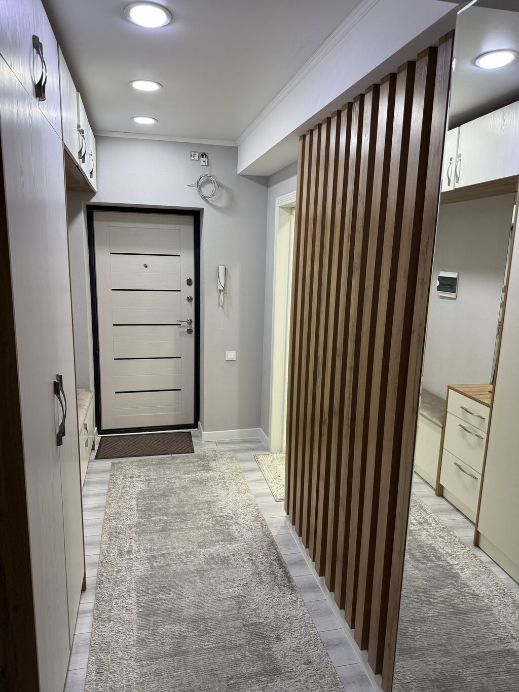 2 комнаты, 80 м², 11 этаж, Дизайнерский ремонт: фото 2