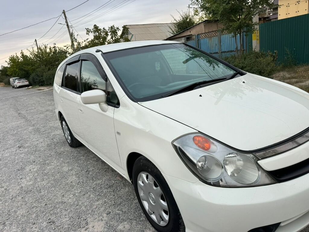 Honda Stream: 2003 г., 1.7 л, Автомат, Бензин, Минивэн: фото 3