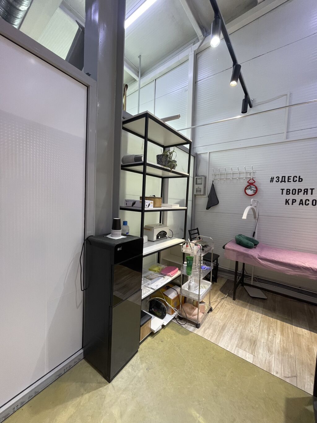 Аренда кабинетов в салонах красоты, 16 м², Для лешмейкера: фото 2
