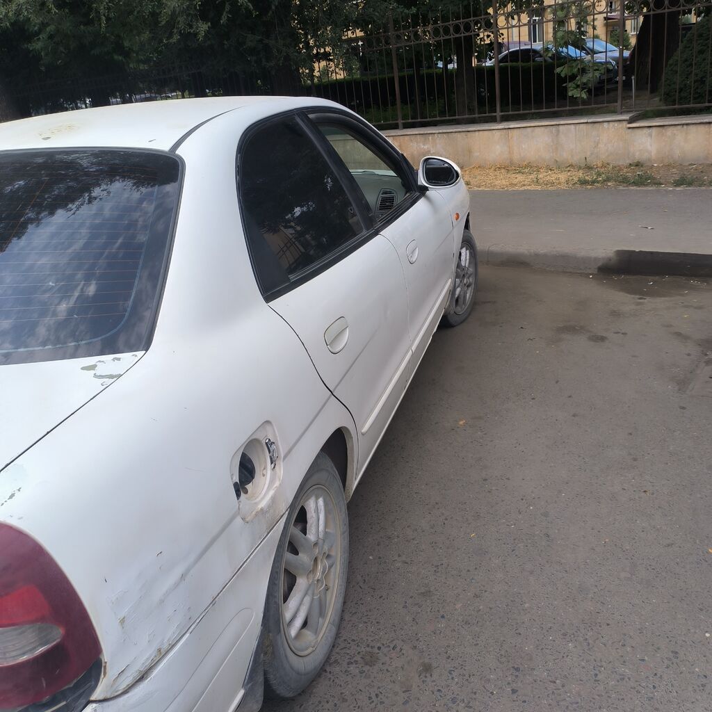 Daewoo Nubira: 1999 г., 1.5 л, Автомат, Бензин, Седан: фото 2