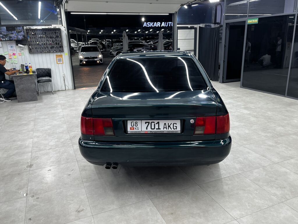 Audi A6: 1996 г., 2.6 л, Механика, Газ, Седан: фото 5