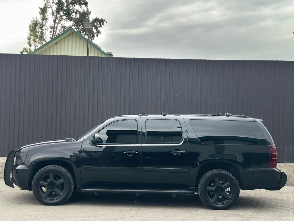 Chevrolet Suburban: 2008 г., 5.3 л, Автомат, Бензин, Внедорожник: фото 2