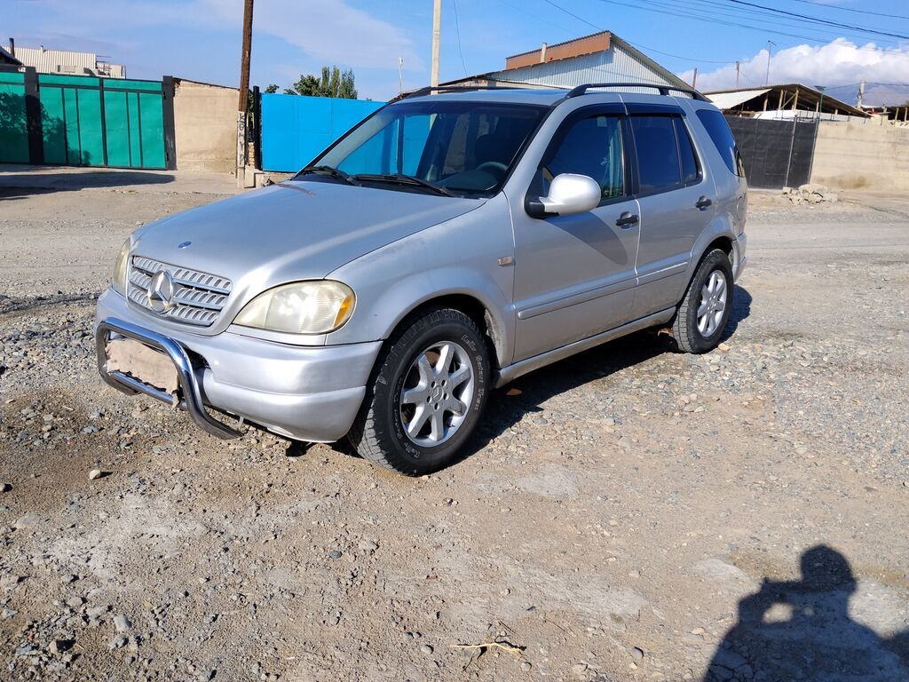 Mercedes-Benz M-Class: 2000 г., 4.3 л, Автомат, Газ, Кроссовер: фото 2