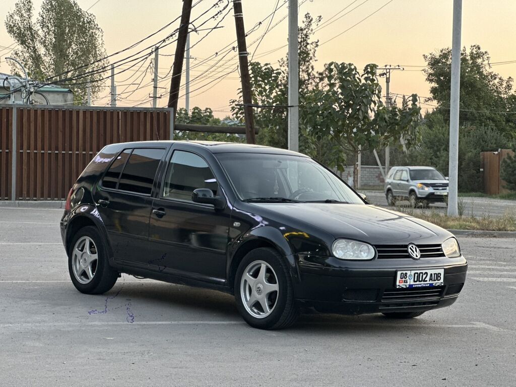 Volkswagen Golf: 1998 г., 1.6 л, Механика, Бензин, Хэтчбэк: фото 2