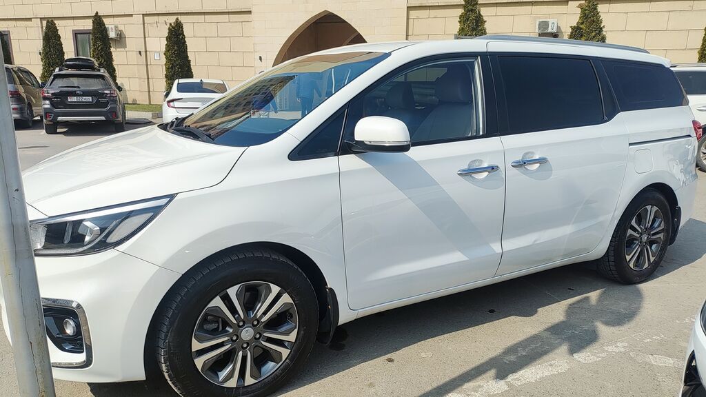 Kia Carnival: 2020 г., 2.2 л, Автомат, Дизель, Минивэн: фото 3
