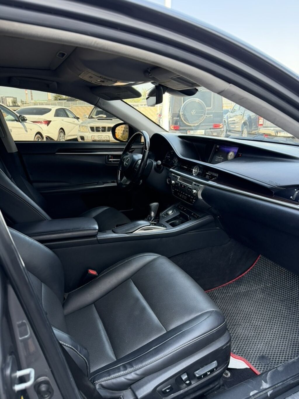 Lexus ES: 2018 г., 2.5 л, Вариатор, Гибрид, Седан: фото 5