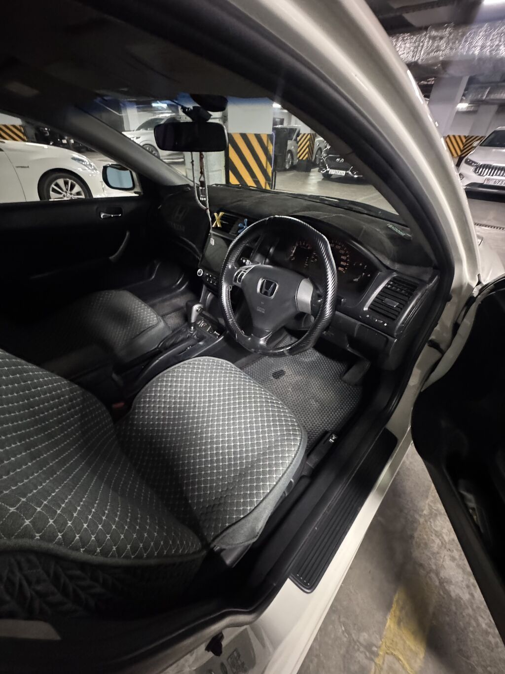 Honda Accord: 2003 г., 2 л, Автомат, Бензин, Седан: фото 7