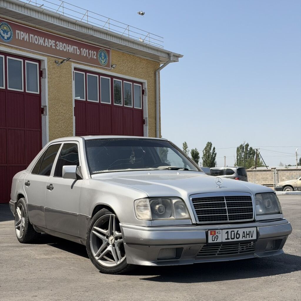 Mercedes-Benz W124: 1993 г., 3.2 л, Автомат, Бензин, Седан: фото 6