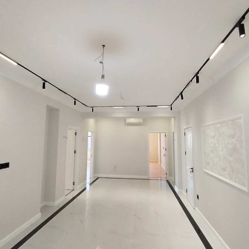 4 otaqlı, Yeni tikili, 205 kv. m