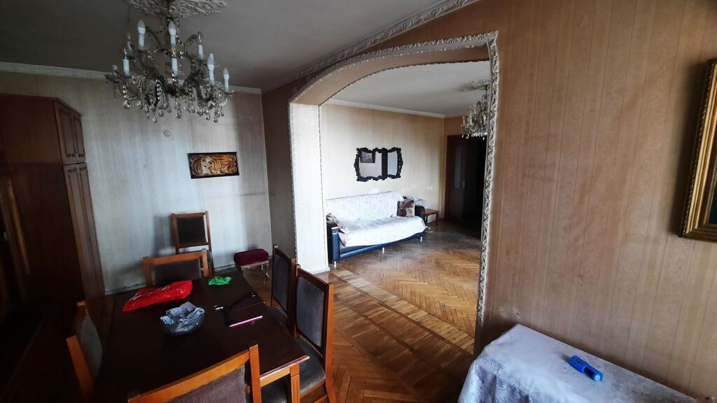 Bakı, Yasamal, 4 otaqlı, Köhnə tikili, m. İnşaatçılar, 120 kv. m