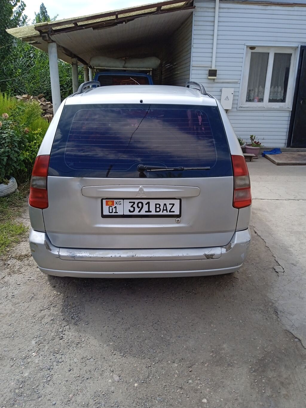 Mitsubishi Space Star: 2002 г., 1.6 л, Механика, Бензин, Седан: фото 2