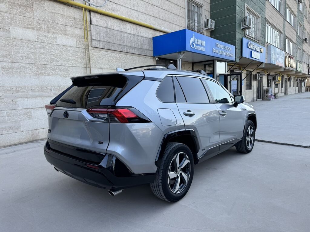 Toyota RAV4: 2021 г., 2.5 л, Автомат, Гибрид, Кроссовер: фото 4
