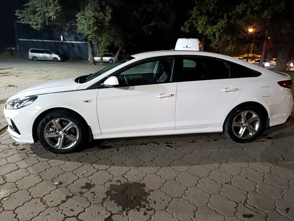Hyundai Sonata: 2023 г., 2 л, Автомат, Газ, Седан: фото 2