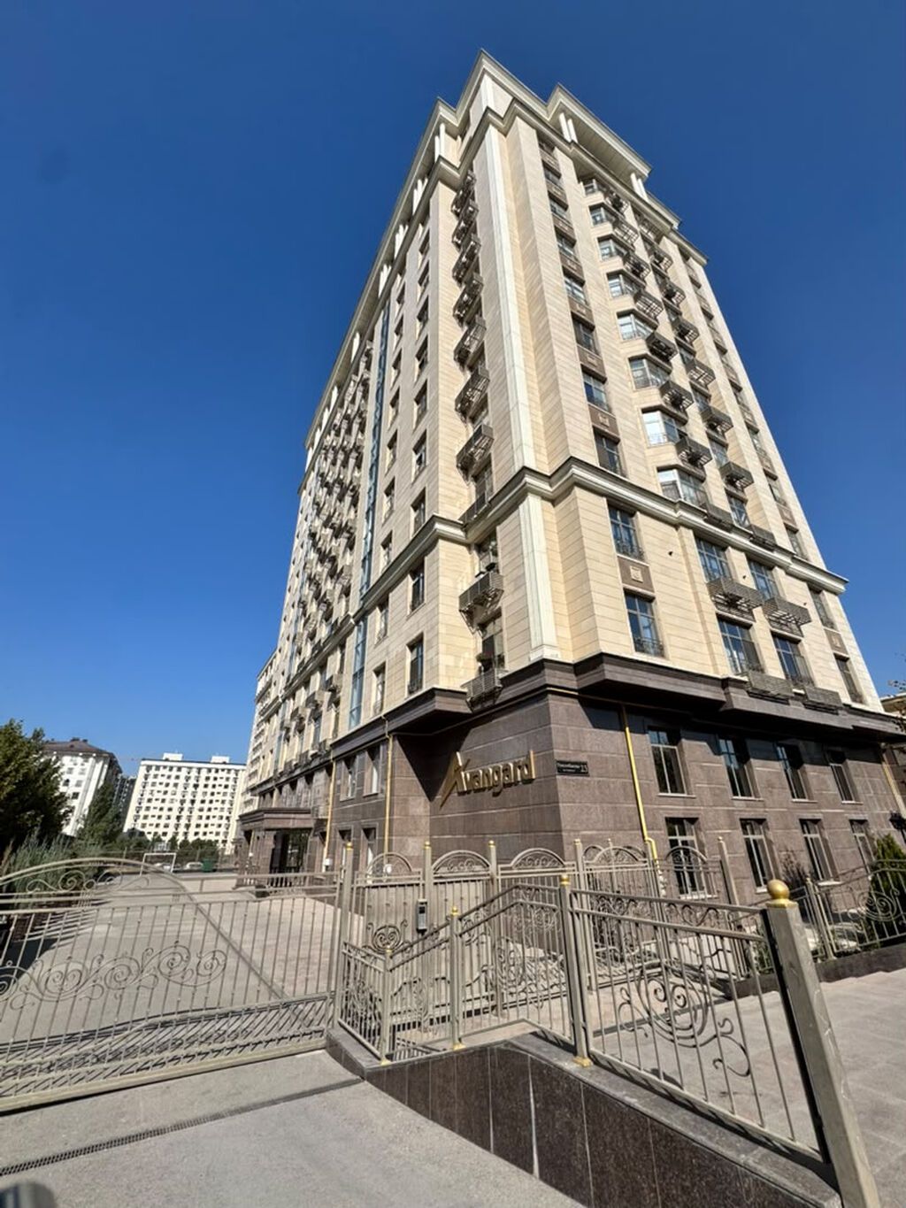 3 комнаты, 109 м², Асанбай мкр Элитка, 4 этаж, Дизайнерский ремонт: фото 1