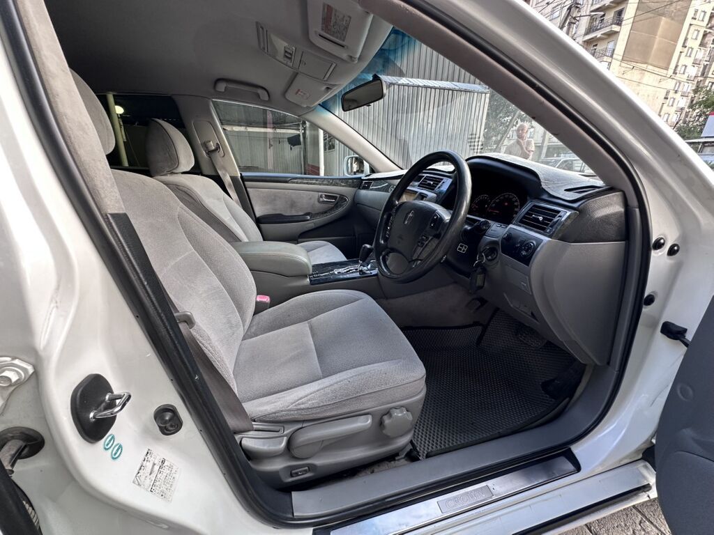 Toyota Crown: 2005 г., 2.5 л, Автомат, Бензин, Седан: фото 5