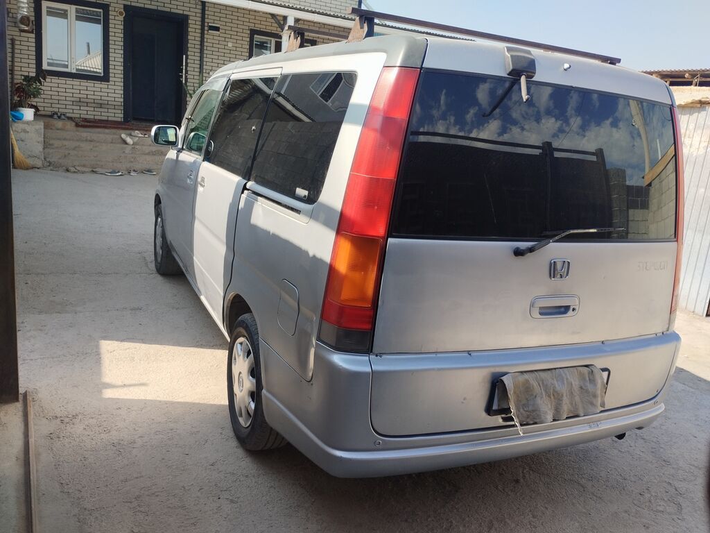Honda Stepwgn: 2001 г., 0.2 л, Минивэн: фото 3