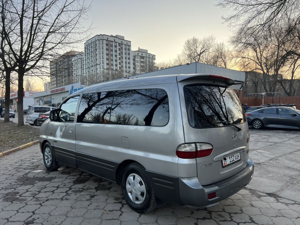 Hyundai H-1: 2007 г., 2.5 л, Автомат, Дизель, Минивэн: фото 4