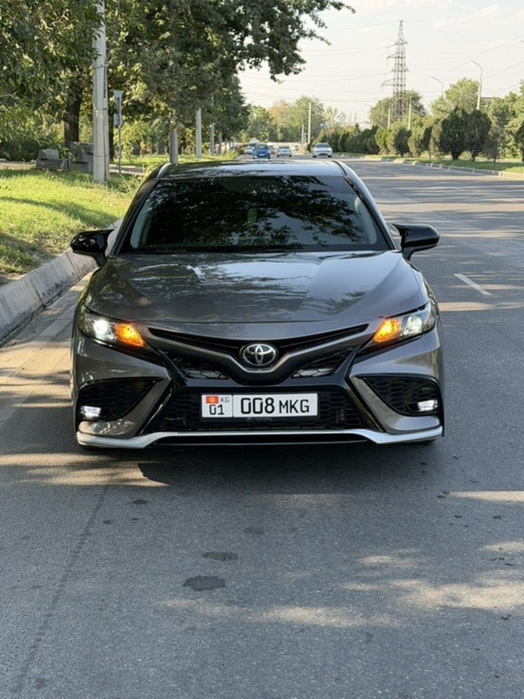 Toyota Camry: 2021 г., 2.5 л, Автомат, Бензин, Седан: фото 3