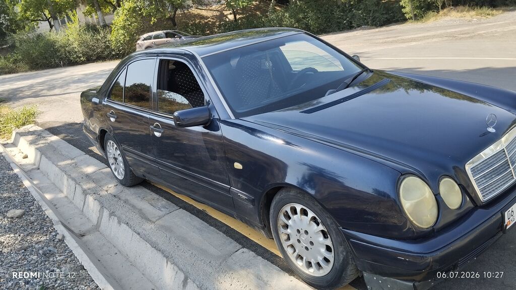Mercedes-Benz E-Class: 1997 г., 2 л, Механика, Бензин, Седан — фото 2