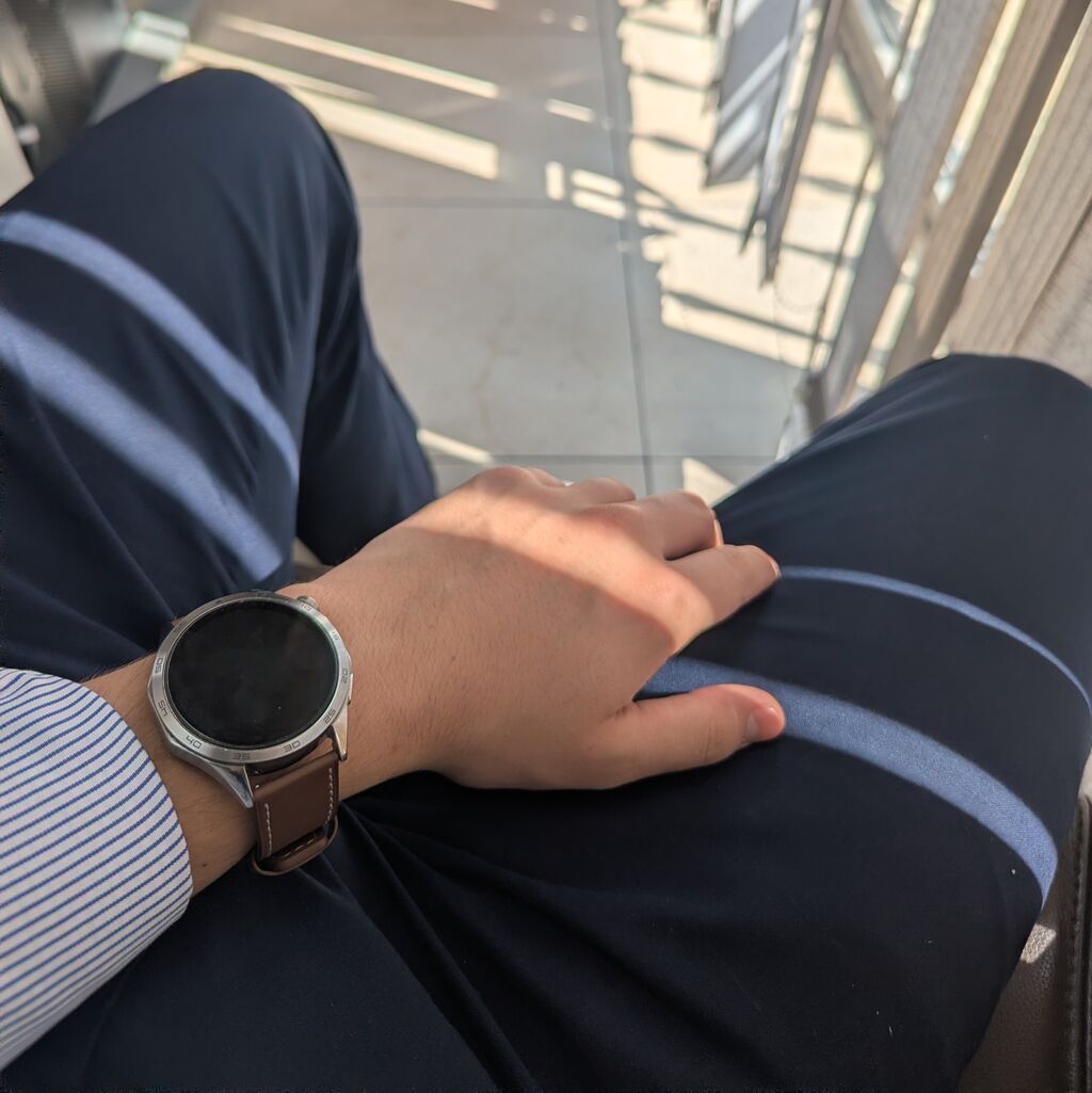 Huawei Watch GT 4 (46mm) Silver — Состояние новых + фирменный кожанный: фото 5