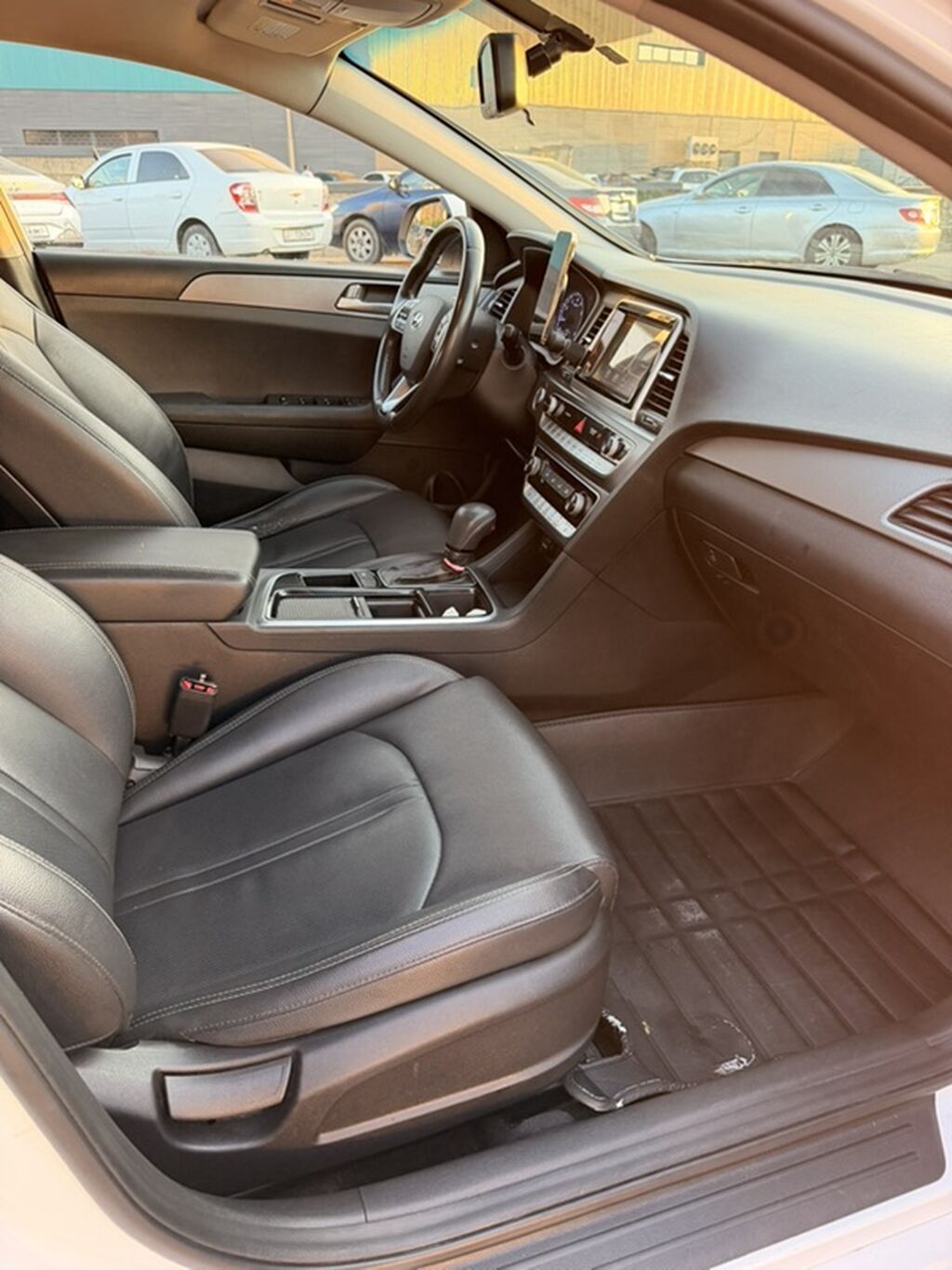 Hyundai Sonata: 2017 г., 2 л, Автомат, Бензин, Седан: фото 3