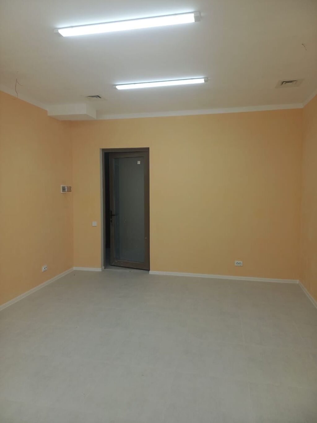 Аренда офисов, 55 м², В бизнес центре
