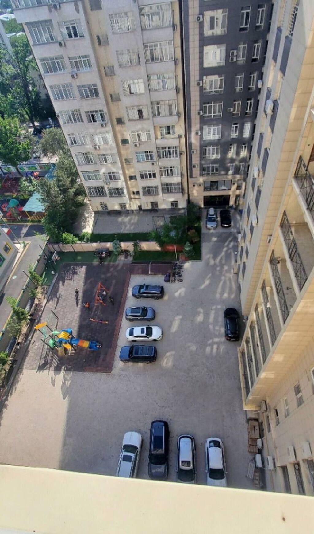 Продам 2-комнатную квартиру, 58 м², Золотой квадрат: фото 2