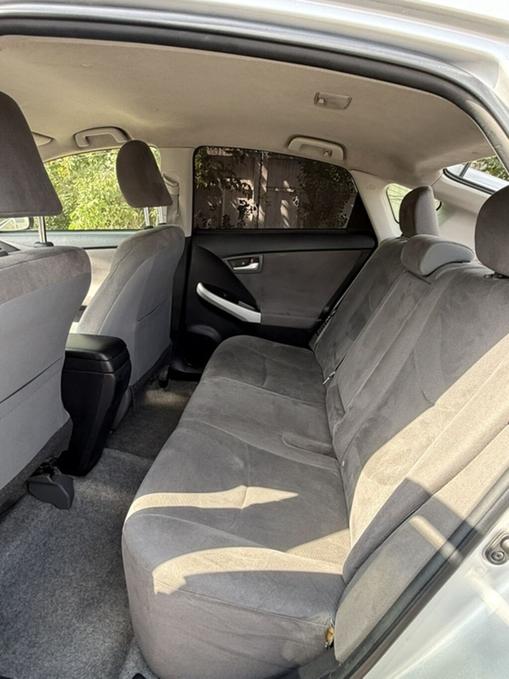 Toyota Prius: 2014 г., 1.8 л, Вариатор, Гибрид, Лифтбек: фото 8