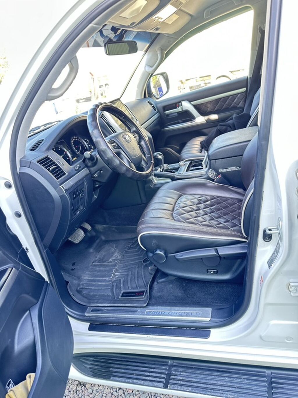 Toyota Land Cruiser: 2016 г., 4.5 л, Автомат, Дизель, Внедорожник: фото 8