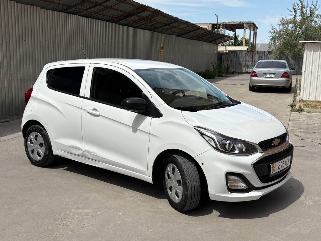 Chevrolet Spark: 2020 г., 1 л, Бензин, Хэтчбэк: фото 2