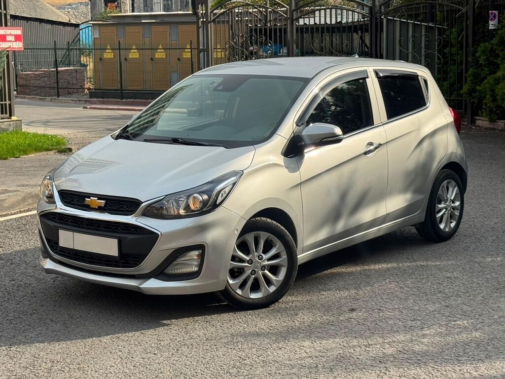 Chevrolet Spark: 2019 г., 1 л, Автомат, Бензин, Хэтчбэк: фото 2