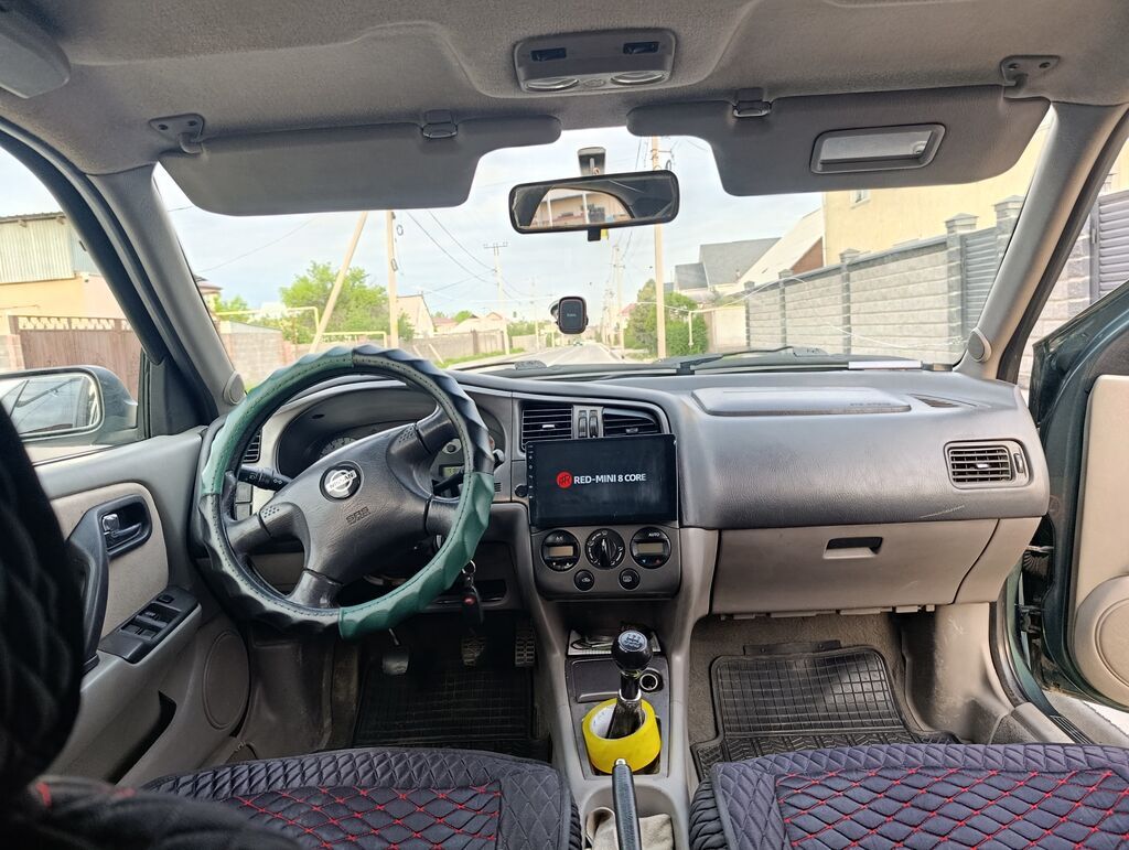 Nissan Primera: 2001 г., 1.8 л, Механика, Бензин, Хэтчбэк: фото 8