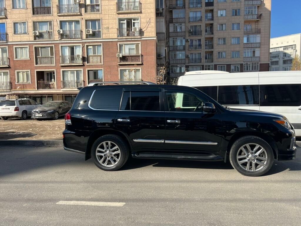 Lexus LX: 2013 г., 5.7 л, Автомат, Бензин, Внедорожник: фото 7