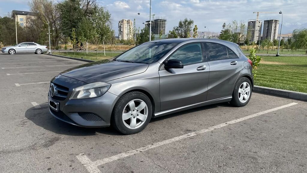 Mercedes-Benz A-Class: 2013 г., 1.6 л, Автомат, Бензин, Хэтчбэк: фото 3