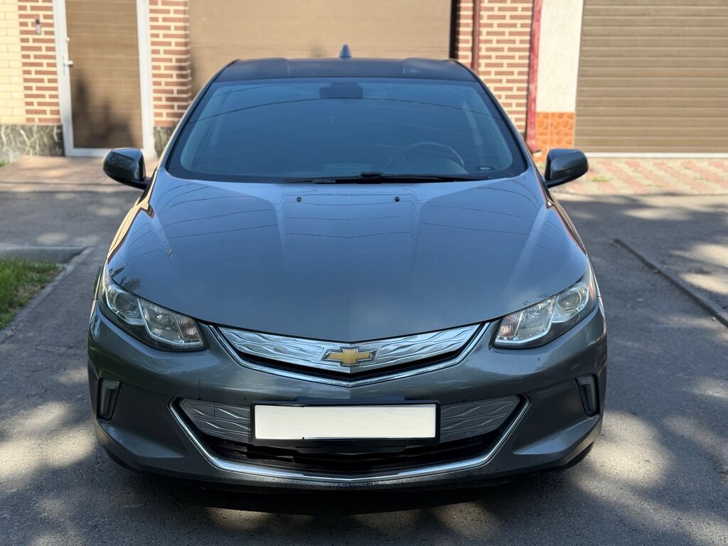 Chevrolet Volt: 2017 г., 1.5 л, Вариатор, Электромобиль, Седан: фото 2
