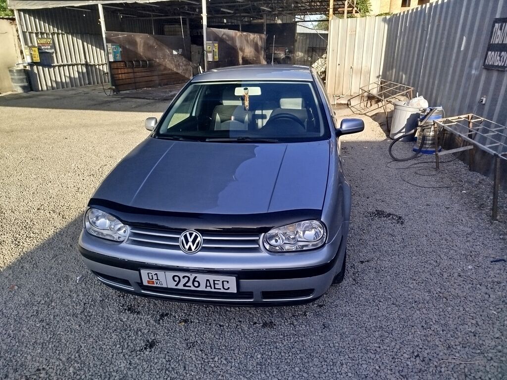 Volkswagen Golf: 2001 г., 1.6 л, Автомат, Бензин, Хэтчбэк: фото 4
