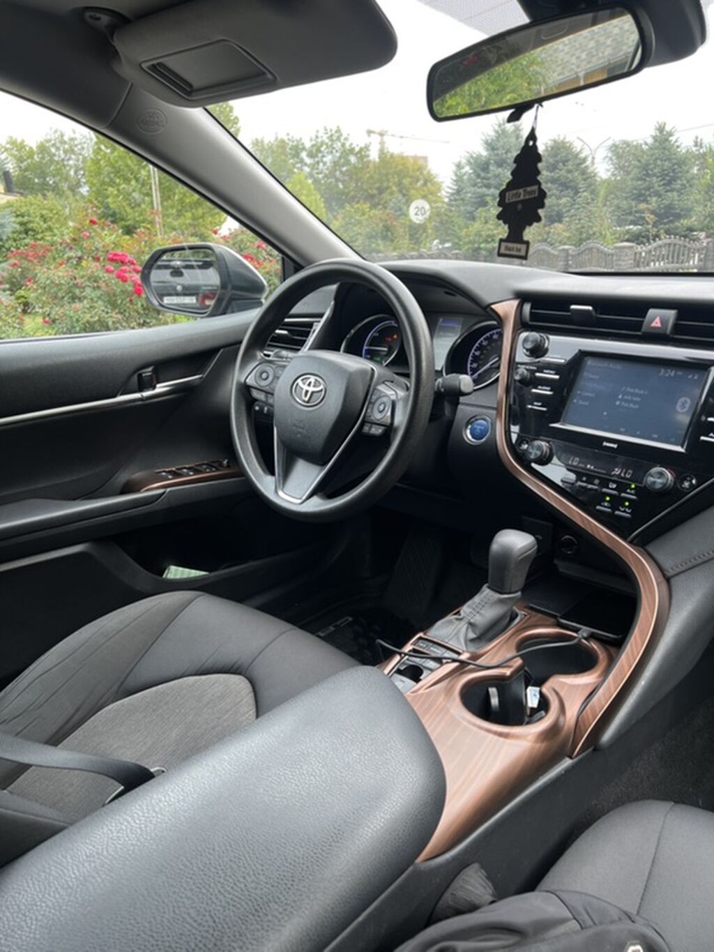 Toyota Camry: 2020 г., 2.5 л, Вариатор, Гибрид, Седан: фото 5