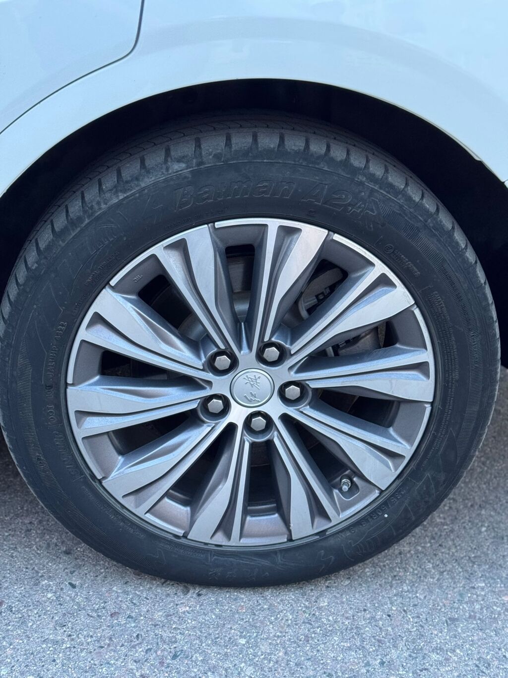 Roewe : 2022 г., 5.5 л, Автомат, Электромобиль, Седан: фото 5