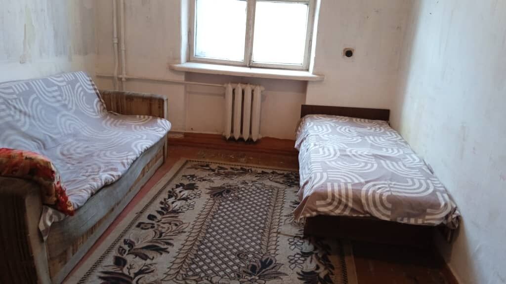 2 кызга же 2 балага комната берилет с подселением. Адрес Бишкек Чуй: фото 3