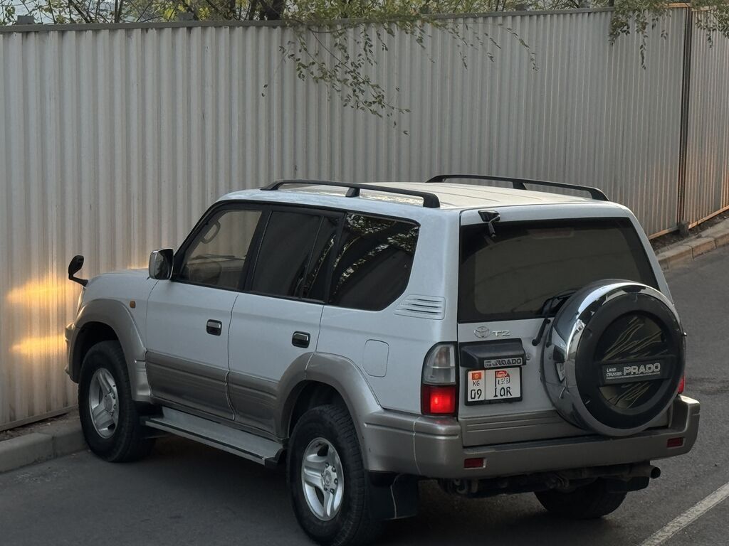 Toyota Land Cruiser Prado: 2001 г., 3.4 л, Автомат, Газ, Внедорожник: фото 8