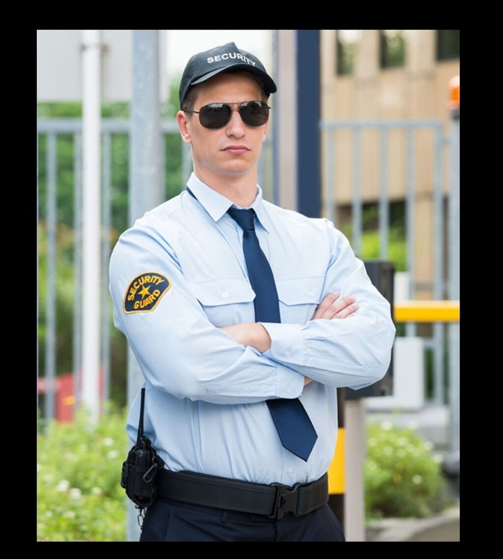 Security guard. Охранник. Охранник Security. Security фото. Охрана в очках.