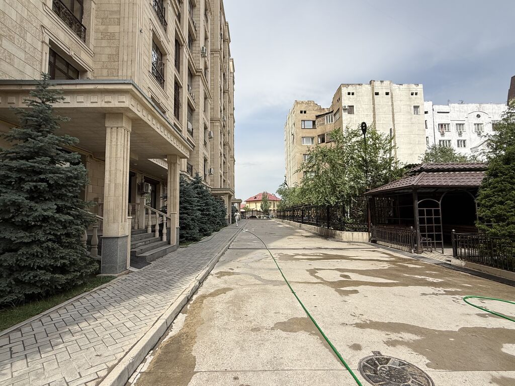 3 комнаты, 106 м², Ак-Кеме (старый аэропорт) Элитка, 10 этаж: фото 2