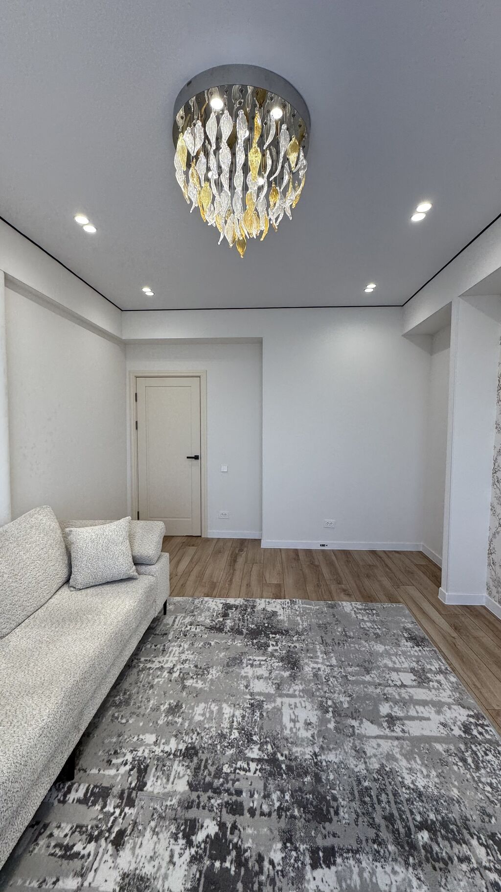 2 комнаты, 64 м², Кок-Жар мкр Элитка, 13 этаж, Дизайнерский ремонт: фото 2