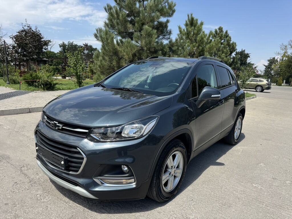 Chevrolet Trax: 2021 г., 1.4 л, Автомат, Бензин, Кроссовер: фото 3