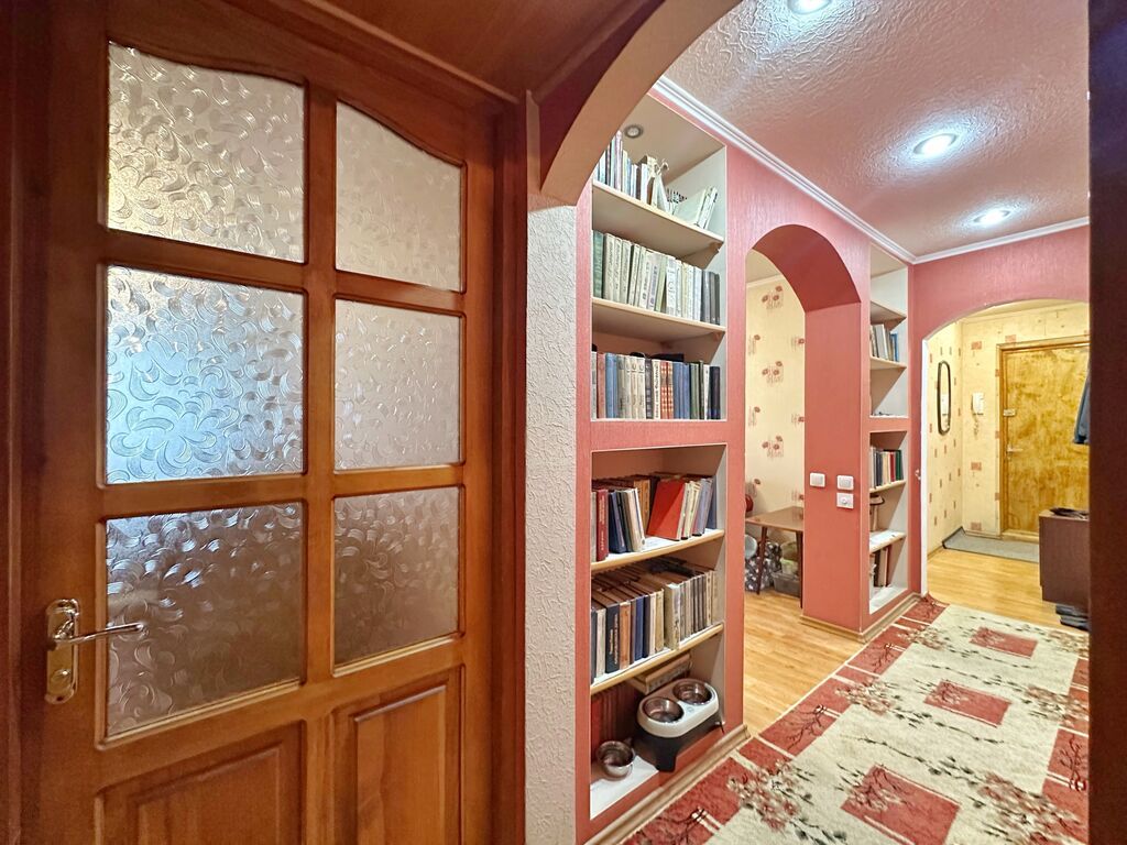 3 комнаты, 58 м², 1000 мелочей 104 серия, 2 этаж, Старый ремонт: фото 7