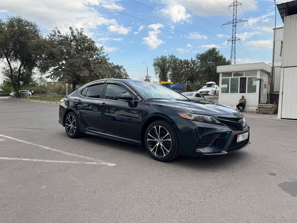 Toyota Camry: 2019 г., 2.5 л, Автомат, Бензин, Седан: фото 2