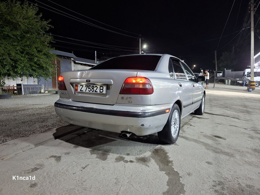 Volvo S40: 1998 г., 2 л, Механика, Бензин, Седан — фото 4