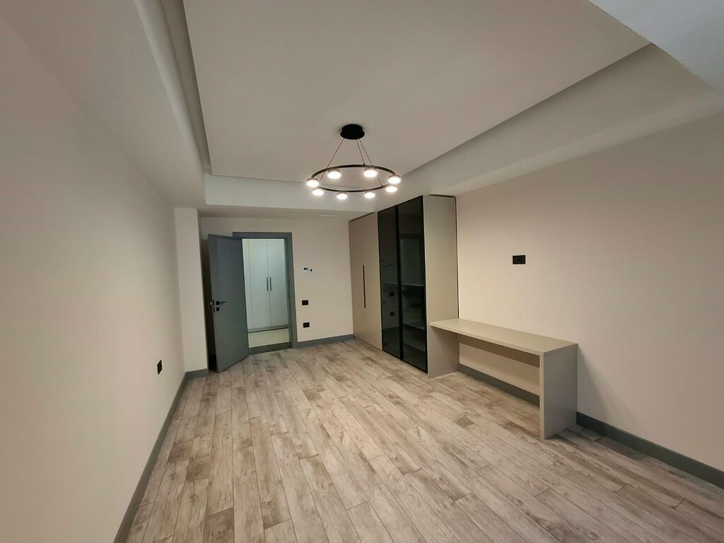 2 otaqlı, Yeni tikili, 84 kv. m