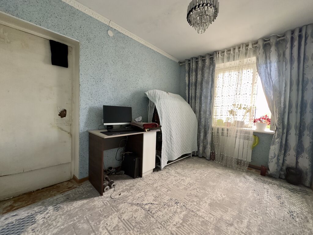3 комнаты, 68 м², Индивидуалка, 5 этаж, Старый ремонт — фото 5