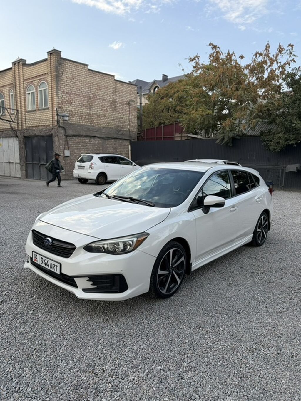 Subaru Impreza: 2020 г., 2 л, Вариатор, Бензин, Хэтчбэк: фото 2